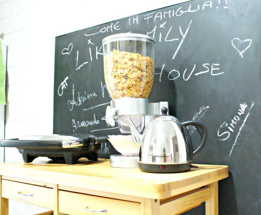 Bed and Breakfast Like Family House à Rome Extérieur photo