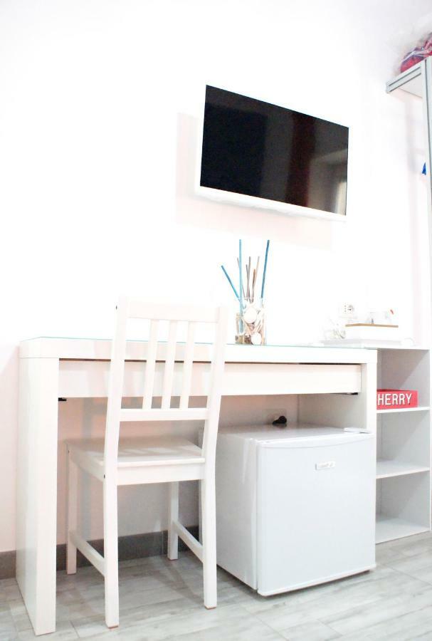 Bed and Breakfast Like Family House à Rome Extérieur photo